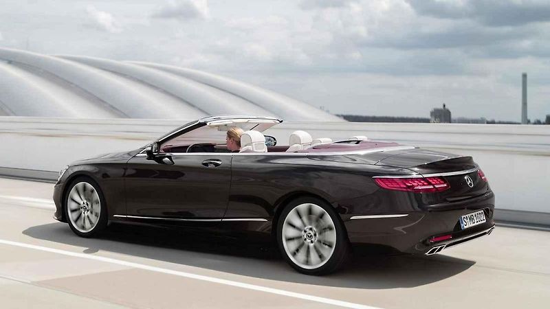Mercedes-Benz třídy S Kabriolet.