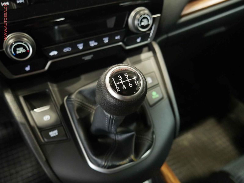 Honda CR-V (2019) 1.5V-TEC, 2.maj,ČR, LED - fotka 18 z 19