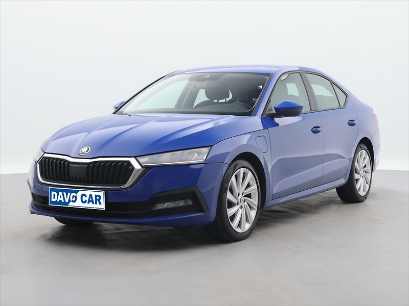 Škoda Octavia 1,4 TSI iV 150 kW DSG Ambition - fotka 3 z 31