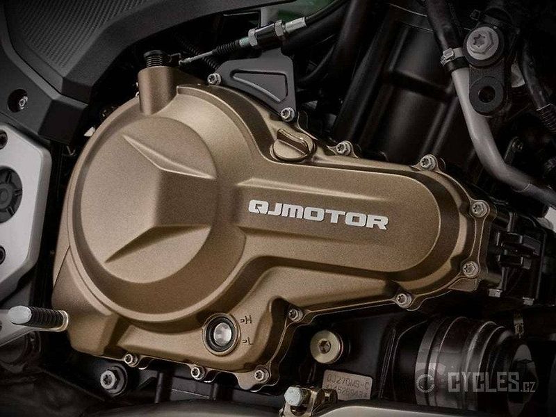 QJ Motor (2026) SRK 600 42/35 kW - fotka 11 z 17