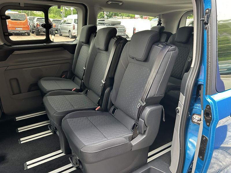 Ford Tourneo Custom Titanium L2 2.0 EcoBlue 110 kW - fotka 8 z 31