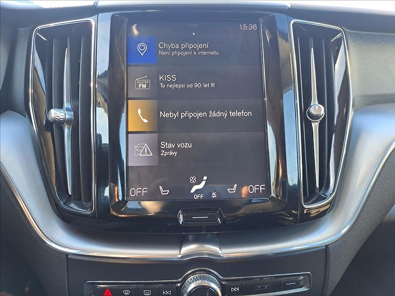 Volvo XC60 2,0 D4 FWD MOMENTUM - fotka 14 z 18