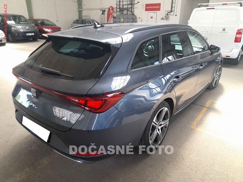 Seat Leon (2022) 1.5TFSi - fotka 2 z 3