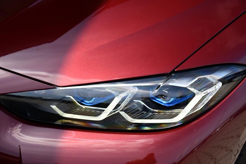 BMW Řada 4 420d xDrive M-SPORT ČR 1.MAJ - fotka 44 z 46