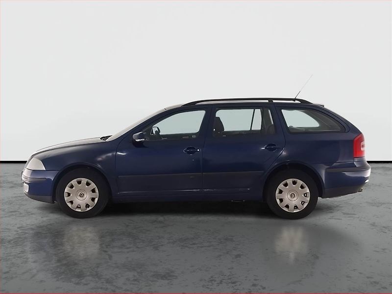 Škoda Octavia (2006) Ambiente 1.9 TDI, Serv.kniha - fotka 3 z 16