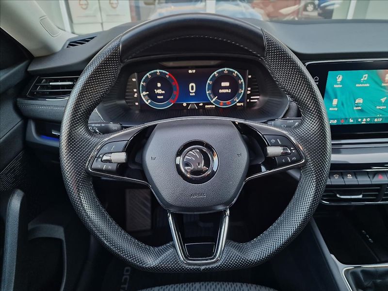 Škoda Octavia 2.0TDI Style, původ ČR,1.Maj. - fotka 21 z 50
