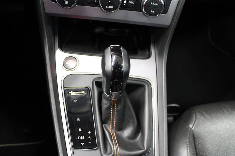 Seat Leon 2,0 TDI X-PERIENCE 4x4 TOP! - fotka 25 z 37