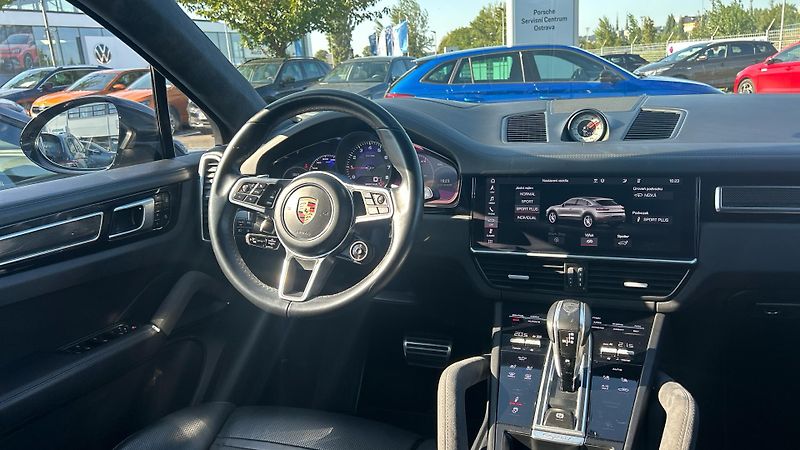 Porsche Cayenne Coupe S 324 KW - fotka 26 z 27