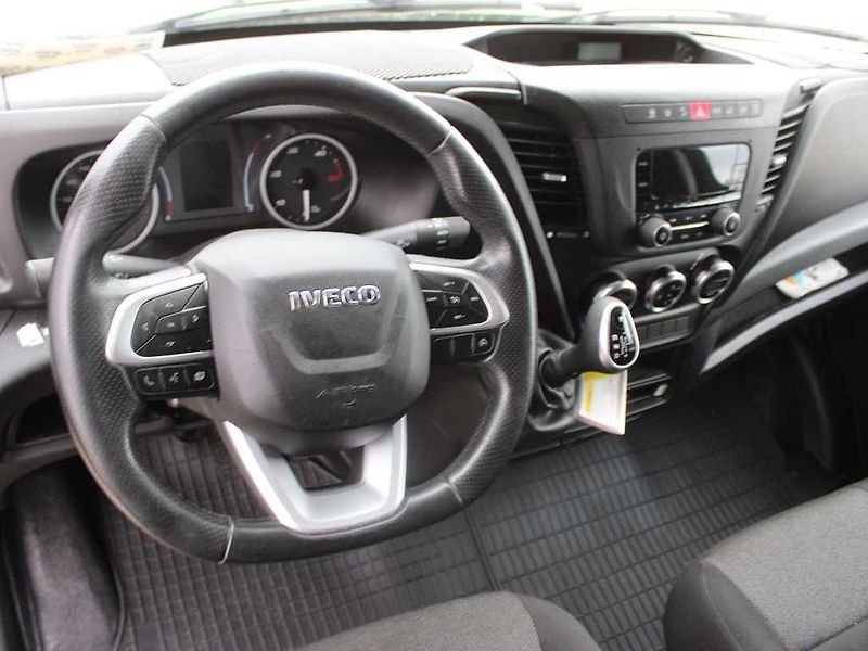 Iveco DAILY 35S18, EURO 6, SPACÍ NÁS - fotka 9 z 17