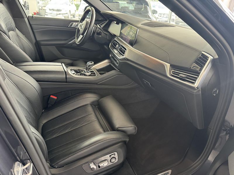 BMW X6 (2019) 40i REZERVACE - fotka 16 z 43