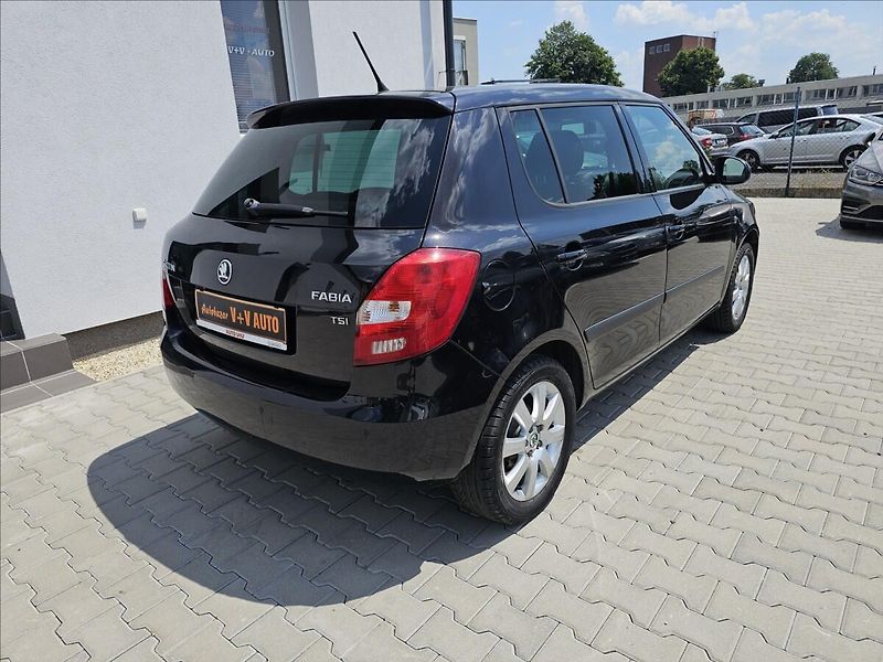 Škoda Fabia II 1,2TSi63KW Fresch - fotka 6 z 40