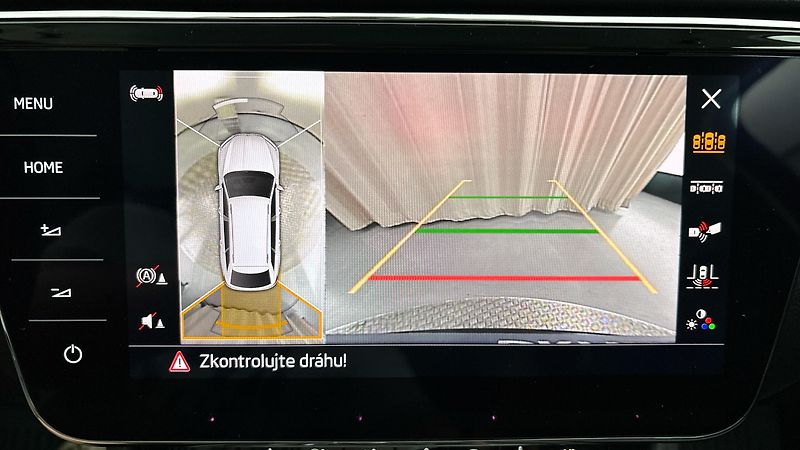 Škoda Superb 2.0 TSI DSG Style Combi - fotka 11 z 29