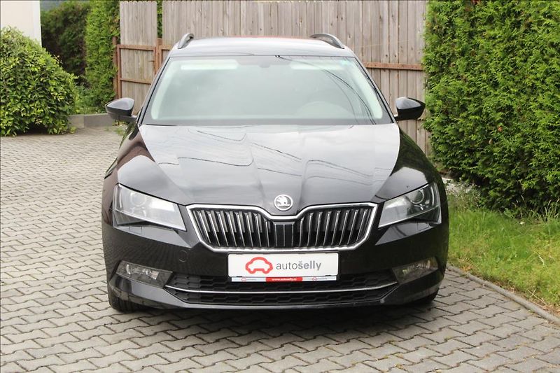 Škoda Superb 2,0 TDi  AMBITION 4X4 110kW - fotka 8 z 24