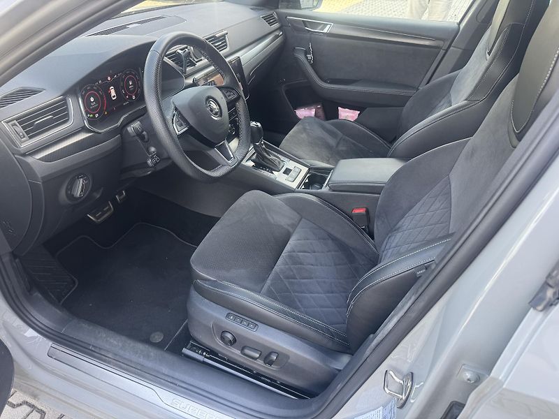 Škoda Superb (2019) 2,0TSi DSG 4x4 SPORTLINE - fotka 11 z 24