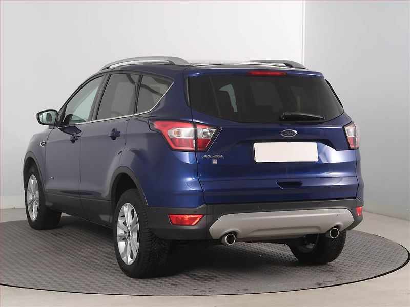Ford Kuga (2017) Business 2.0 TDCi, 4X4 - fotka 4 z 17