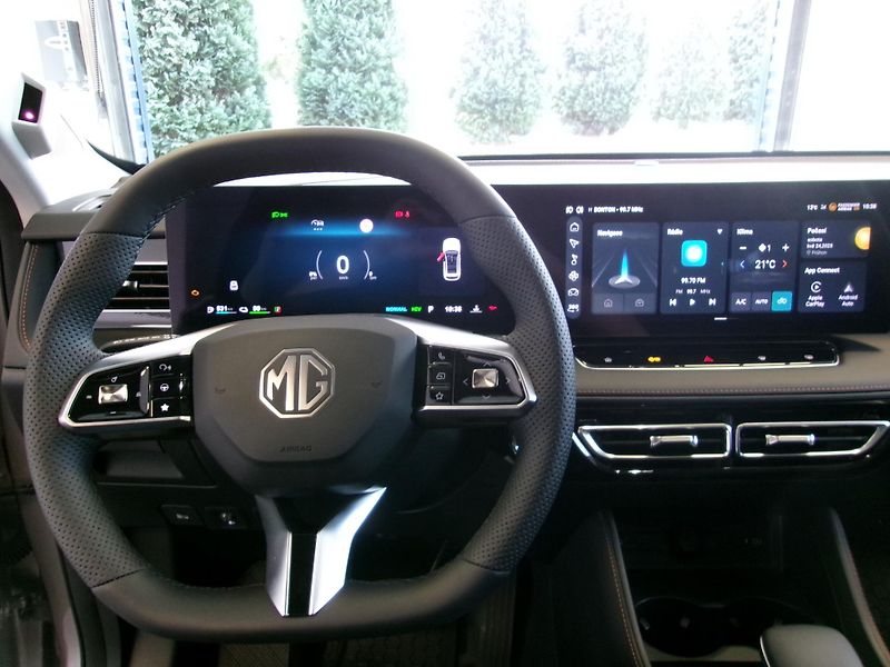 MG HS (2025) PHEV Exclusive - fotka 10 z 15