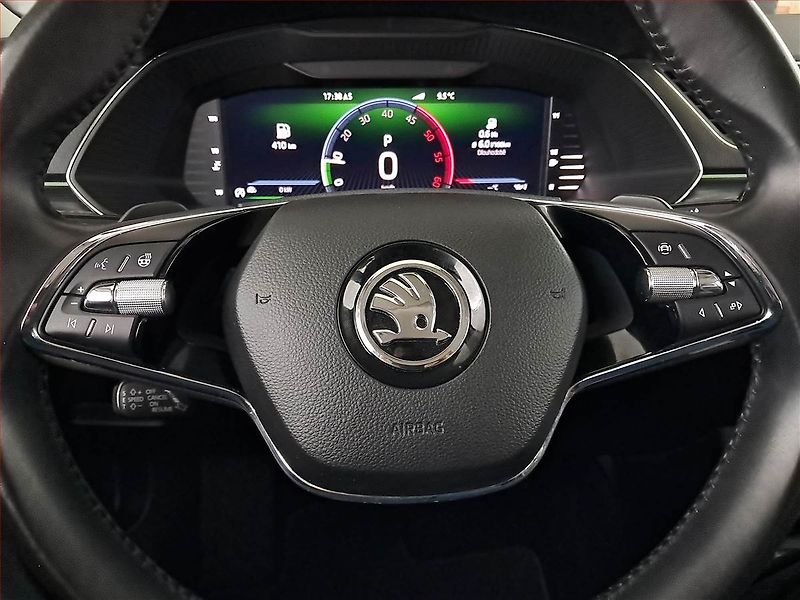 Škoda Superb (2022) 2.0 TDI - fotka 22 z 24