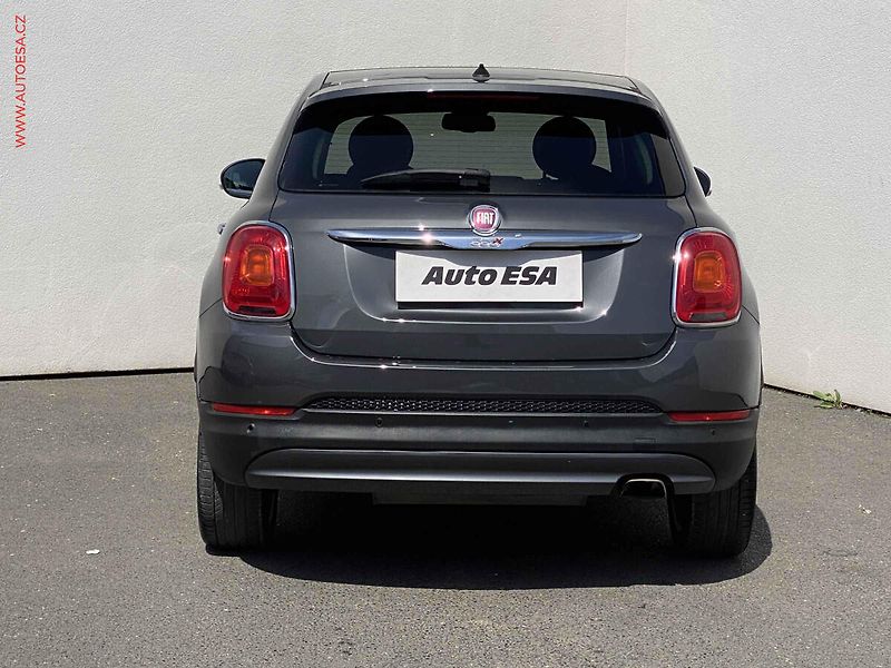 Fiat 500X (2016) 1.4i, Navi, panor - fotka 5 z 17