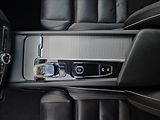 Volvo XC60 B5 184kW Plus Dark Auto,1.Maj - náhled 37