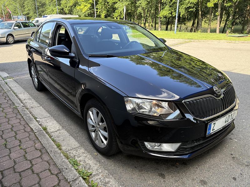 Škoda Octavia (2013) 1.4 TSI Ambition - fotka 3 z 28