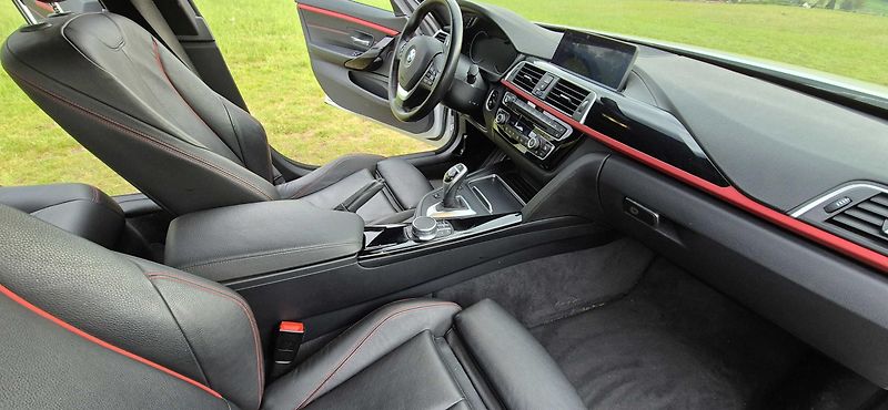 BMW Řada 4 (2017) - fotka 18 z 23