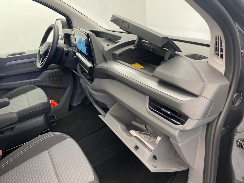 Volkswagen Caravelle Nový T7 Style 2,0 TDI 4MOT 8AU - fotka 19 z 32