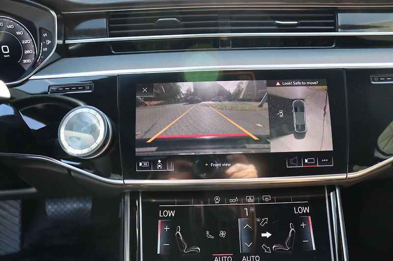 Audi A8 - fotka 36 z 68