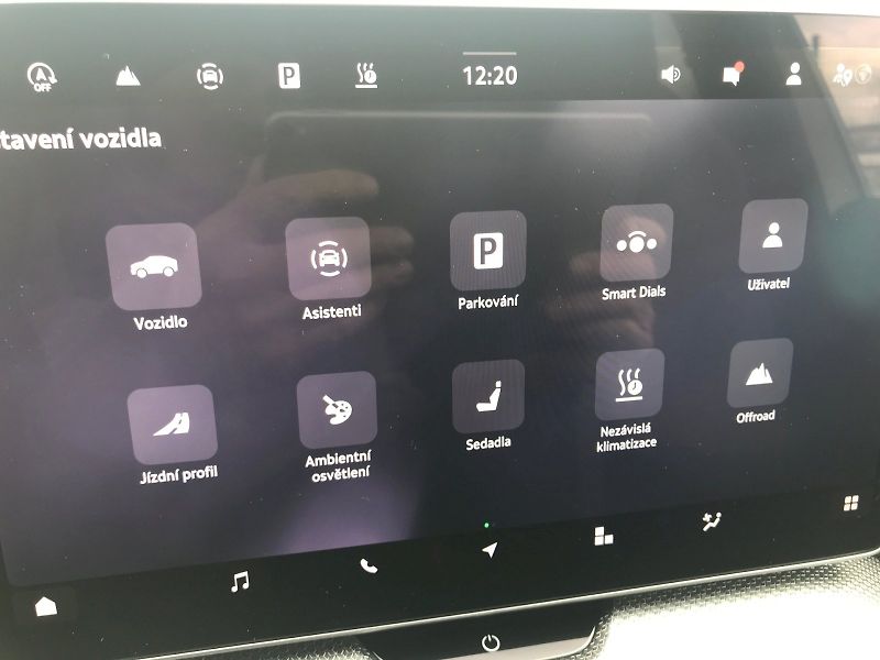 Škoda Kodiaq (2025) SPORTLINE 4X4 TD 142/2.0 A7A - fotka 21 z 27