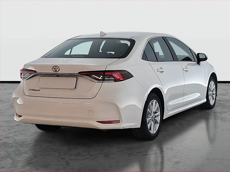 Toyota Corolla (2024) 1.5 VVT-i - fotka 5 z 16