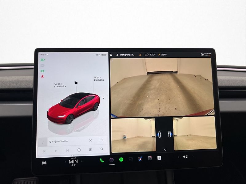 Tesla Model 3 Long Range AWD Highland - fotka 20 z 35