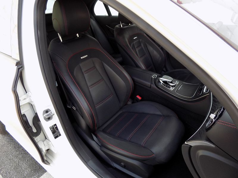 Mercedes-Benz Třídy E (2019) 53AMG/4-Matic/1.Maj.ČR/Led/ - fotka 19 z 48