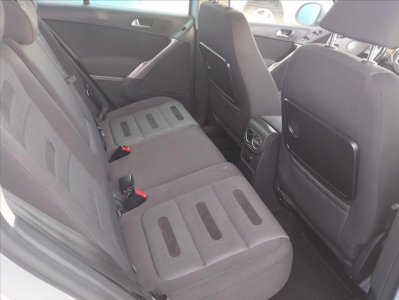 Volkswagen Tiguan 2,0 TDi 103KW 4X4 - fotka 9 z 18