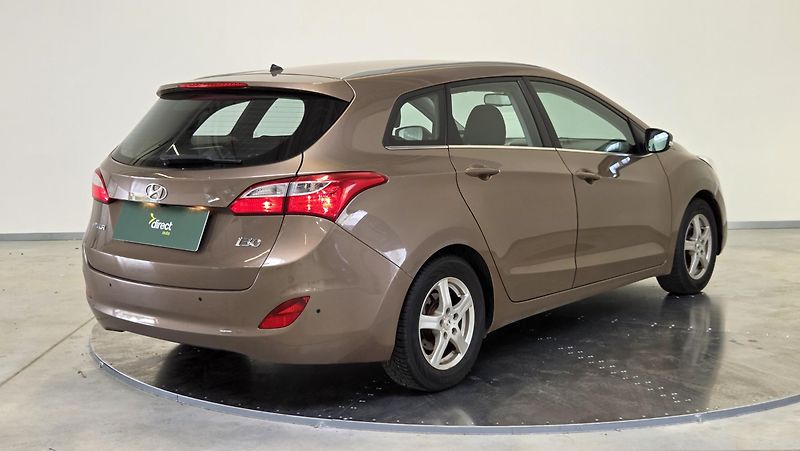 Hyundai i30 - fotka 4 z 6