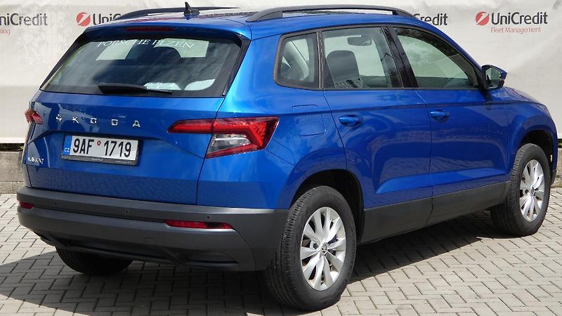 Škoda Karoq 1,5 TSI 110 kW Ambition - fotka 3 z 23