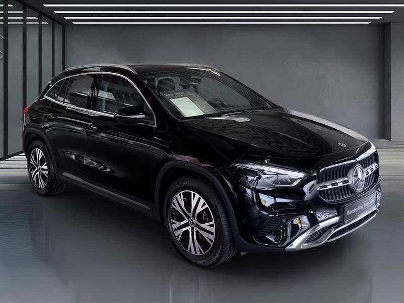 Mercedes-Benz GLA 200d Progressive MBEAM Kam Dis - fotka 2 z 13