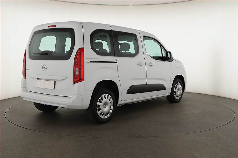 Opel Combo (2024) Edition 1.5 CDTI, 5Míst, ČR - fotka 5 z 18