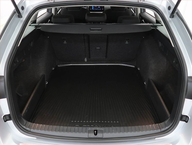 Škoda Octavia (2023) Ambition 2.0 TDI - fotka 13 z 23