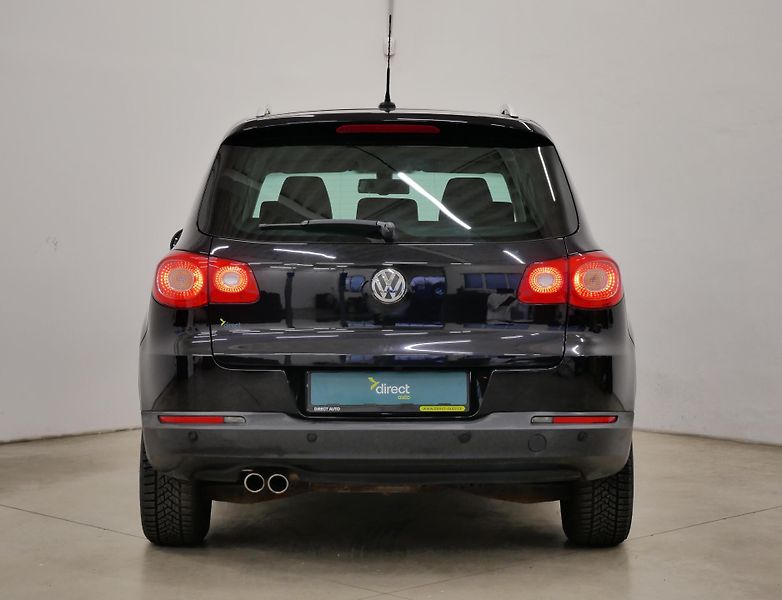 Volkswagen Tiguan - fotka 6 z 25