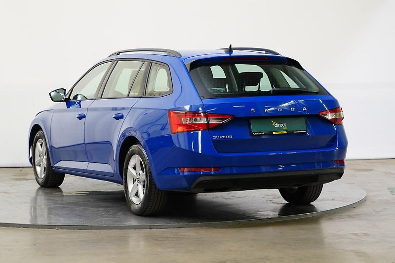 Škoda Superb - fotka 6 z 22