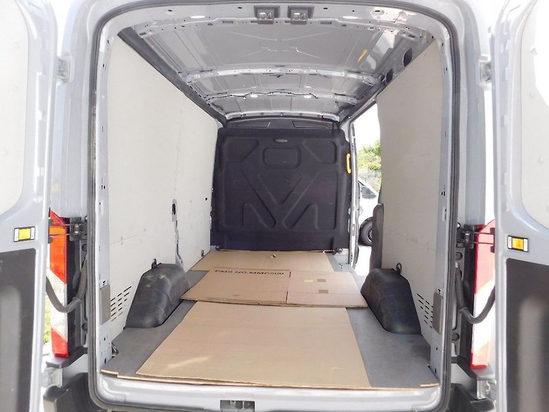 Ford Transit 68kWh,RWD,135kW,PŘEDVÁDĚCÍ,DPH - fotka 7 z 19