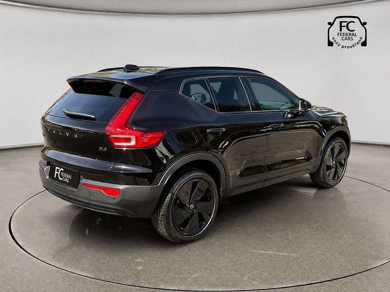 Volvo XC40 B3 FWD BE // 360 // kola - fotka 6 z 51