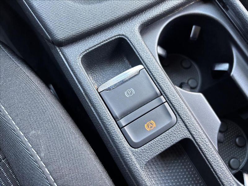Škoda Octavia 2,0 TDI 85kW Ambition - fotka 30 z 38