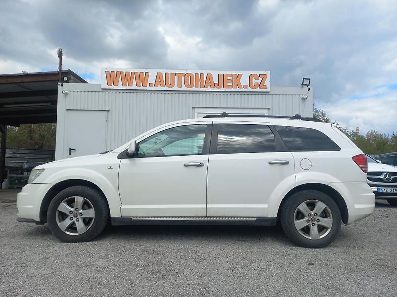 Dodge Journey (2010) 2.0CRD 103kW - fotka 5 z 18