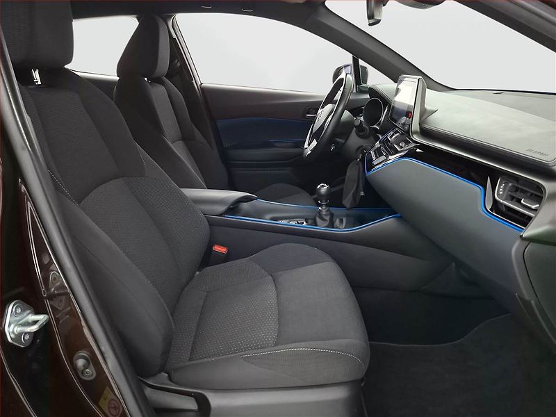 Toyota C-HR (2019) 1.2 Turbo, Navi, Tempomat - fotka 9 z 19
