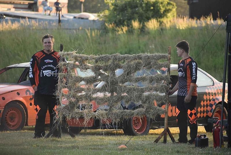 Kaskadéři z Flott Cascaders team předvedli v Bruntále své klasické autorodeo 25. června. V České Vsi vystoupí 28. června a v Bludově 1. července.