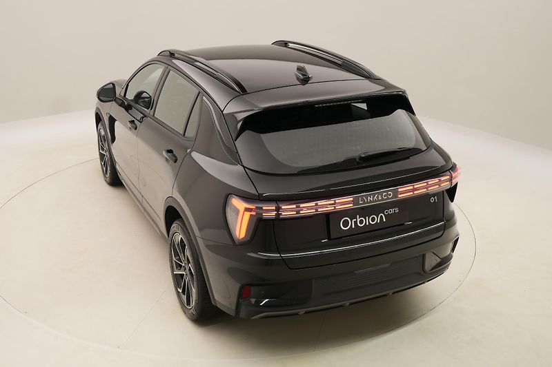 Lynk & Co 01 (2025) 01 CORE PHEV - fotka 15 z 90