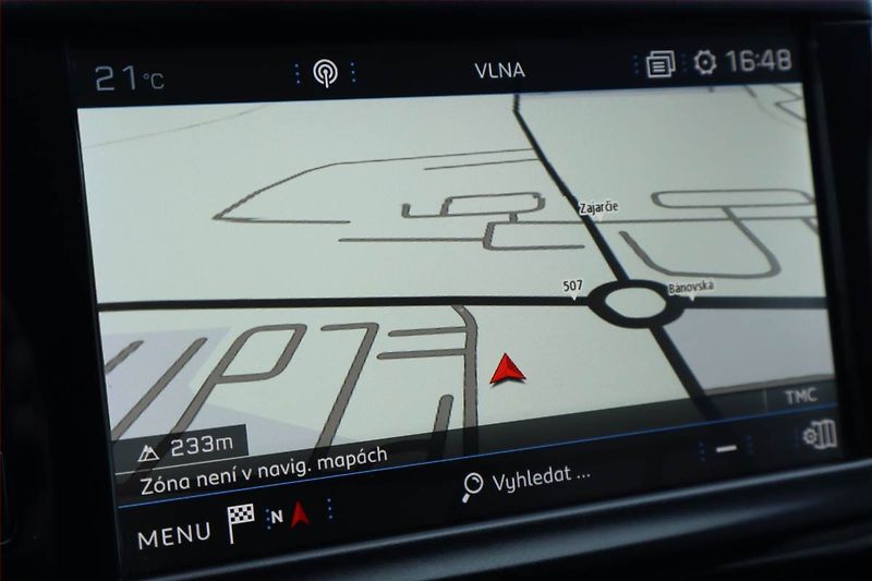 Peugeot 2008 (2018) 1.2 PureTech, Automat - fotka 18 z 25