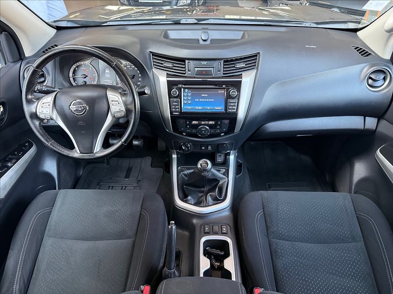 Nissan Navara 2,3 dCi 140kW,1maj.Hardtop,man - fotka 13 z 31