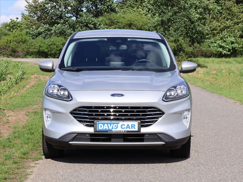 Ford Kuga 1,5 EB 110kW Titanium X CZ DPH - fotka 2 z 37