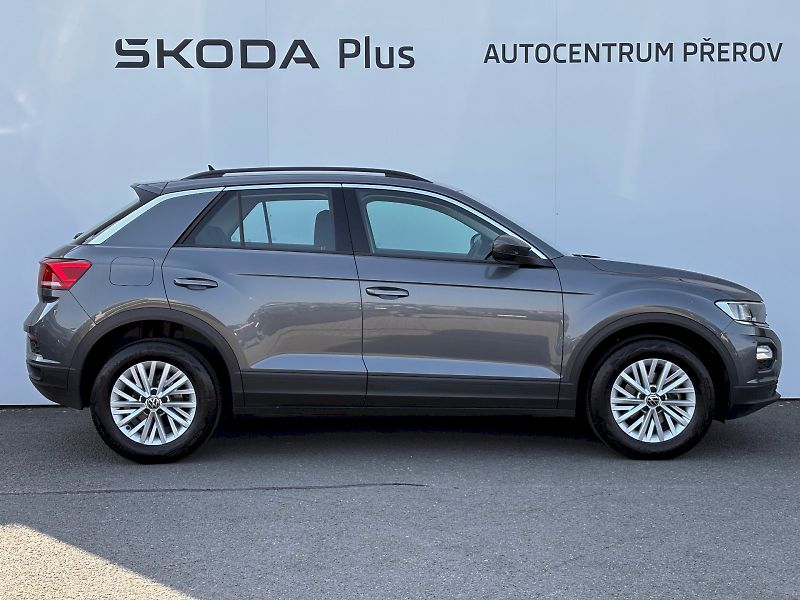 Volkswagen T-Roc (2022) 1.0 TSI 81kW - fotka 30 z 35